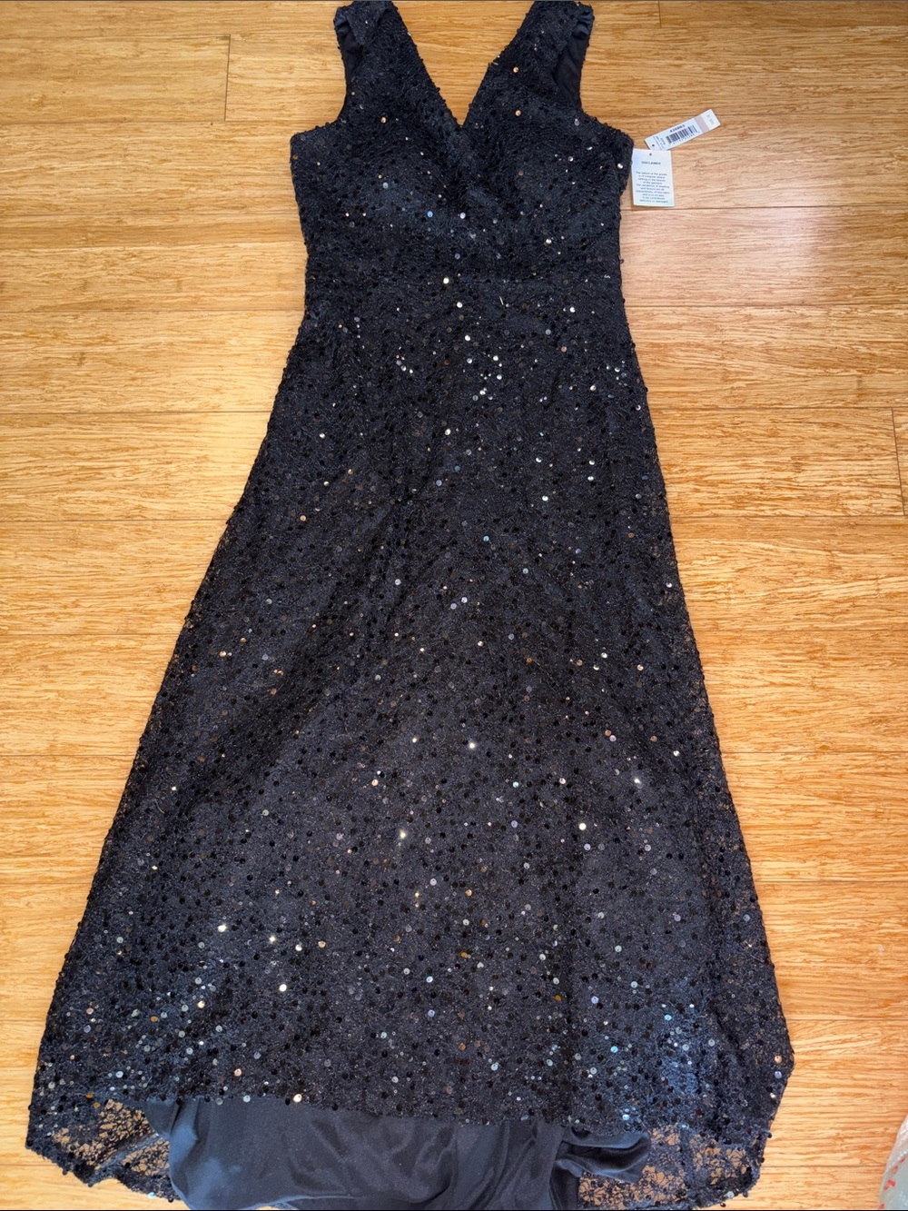 Nightway Black Sequin V-Neck Formal Evening Gown NWT 12 party cocktail elegant